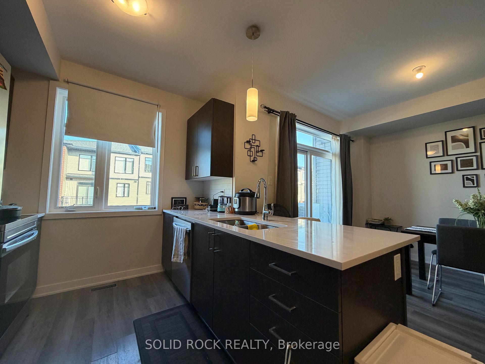 Photo 20 of 215 Tussock Private, Ottawa, Blossom Park/Kemp Park/Findlay Creek — HOMEH