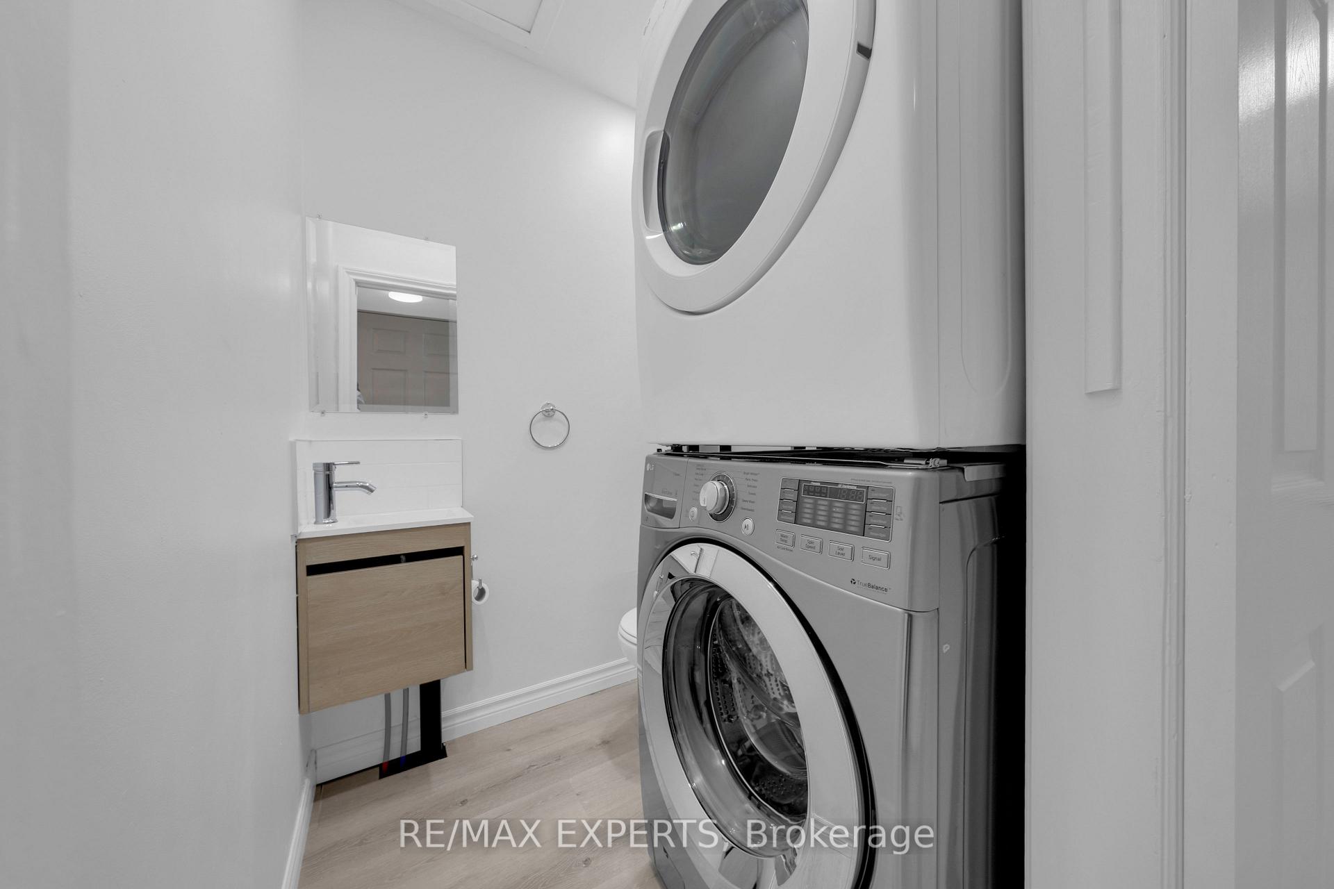 Photo 12 of Unit Upper, 79 Louisa Street, Caledon, Bolton East — HOMEH