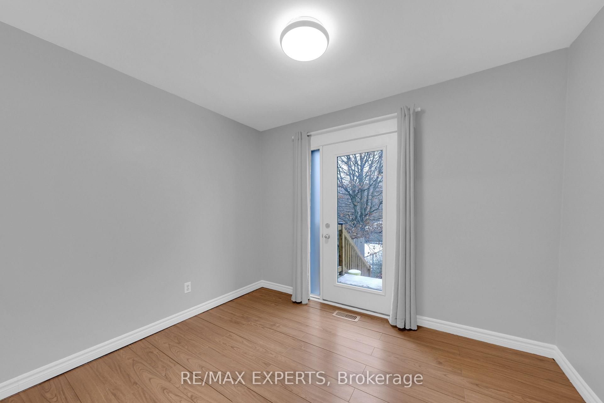 Photo 21 of Unit Upper, 79 Louisa Street, Caledon, Bolton East — HOMEH