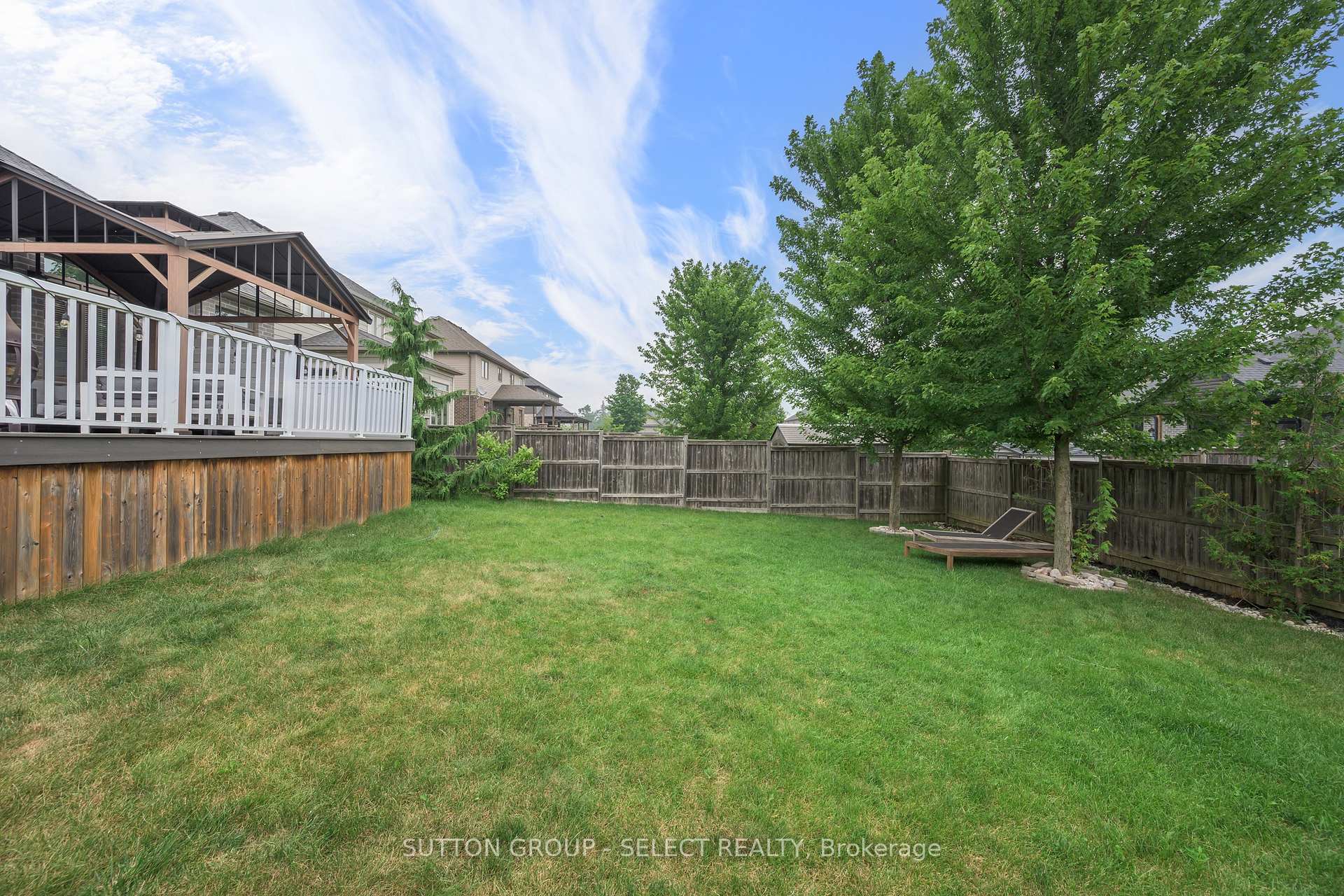 Photo 4 of 14 Mayapple Crescent, Middlesex Centre, Ilderton — HOMEH