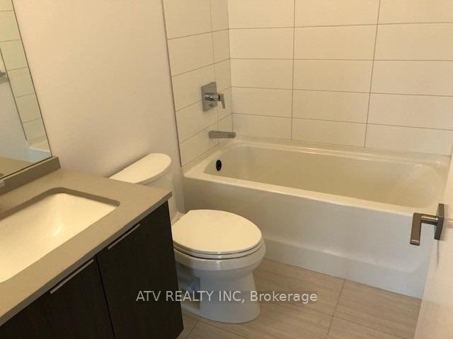 Photo 6 of Unit TH17, 10 Brin Drive, Etobicoke, Edenbridge-Humber Valley — HOMEH