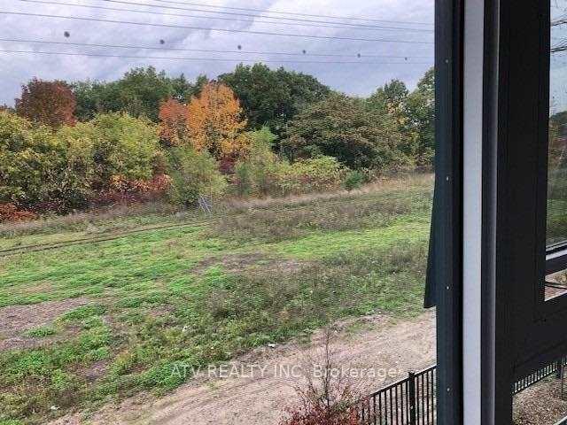 Photo 7 of Unit TH17, 10 Brin Drive, Etobicoke, Edenbridge-Humber Valley — HOMEH