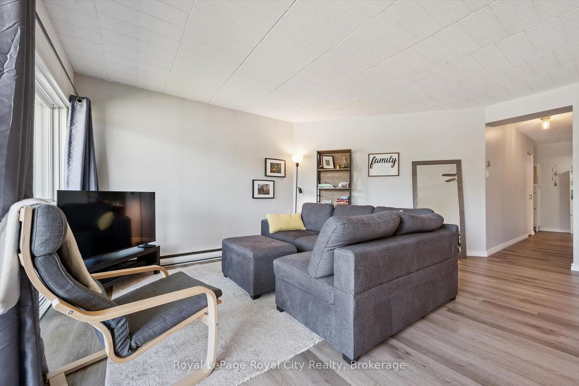 Photo 11 of Unit 410, 105 Conroy Crescent, Guelph, Dovercliffe Park/Old University — HOMEH