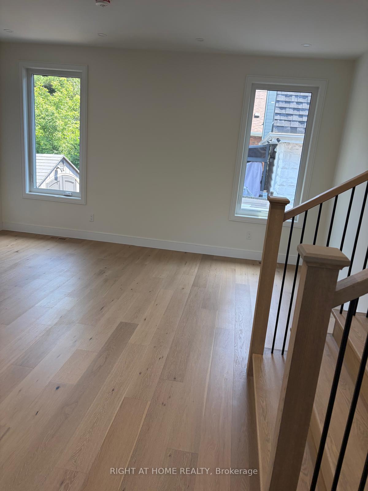 Photo 9 of 376 Mitchell Avenue, Oshawa, Central — HOMEH