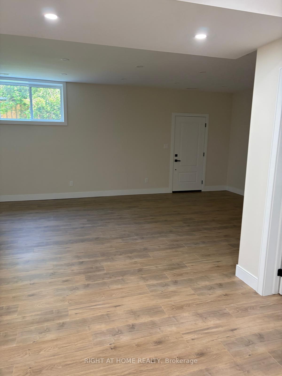 Photo 24 of 376 Mitchell Avenue, Oshawa, Central — HOMEH