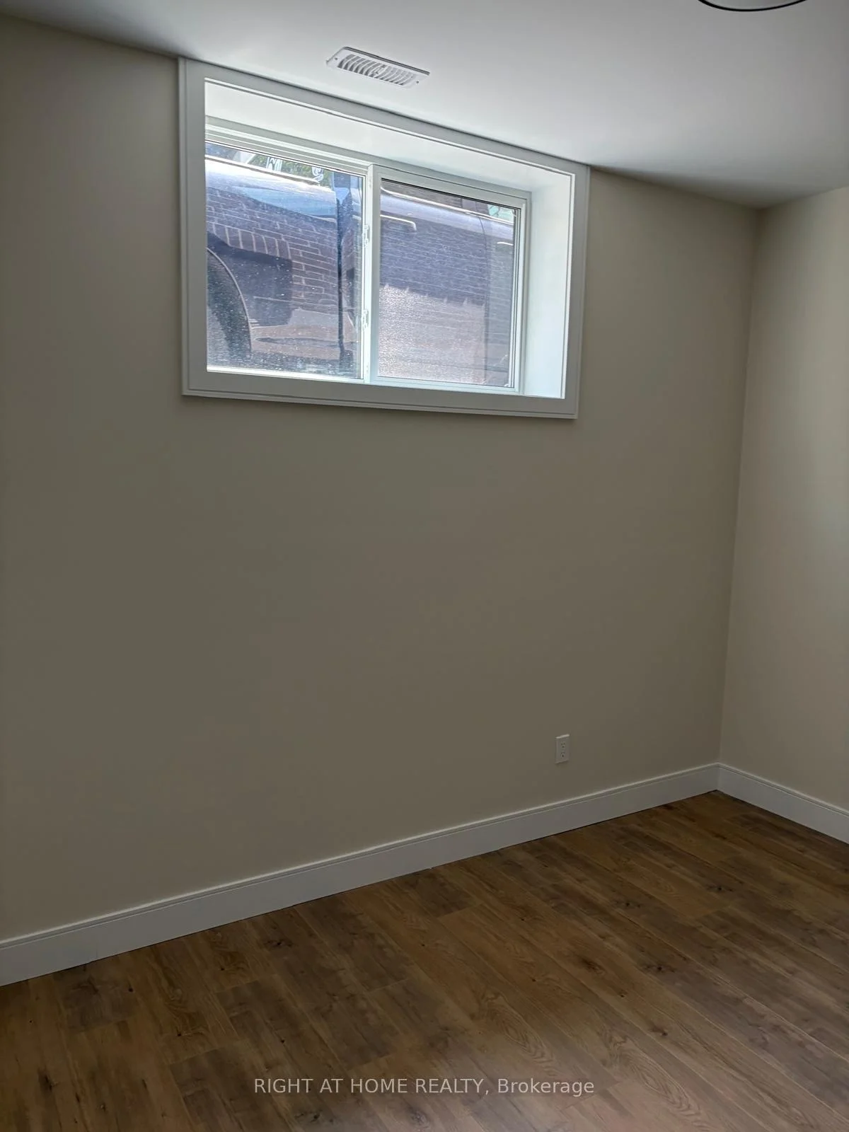 Photo 18 of 376 Mitchell Avenue, Oshawa, Central — HOMEH