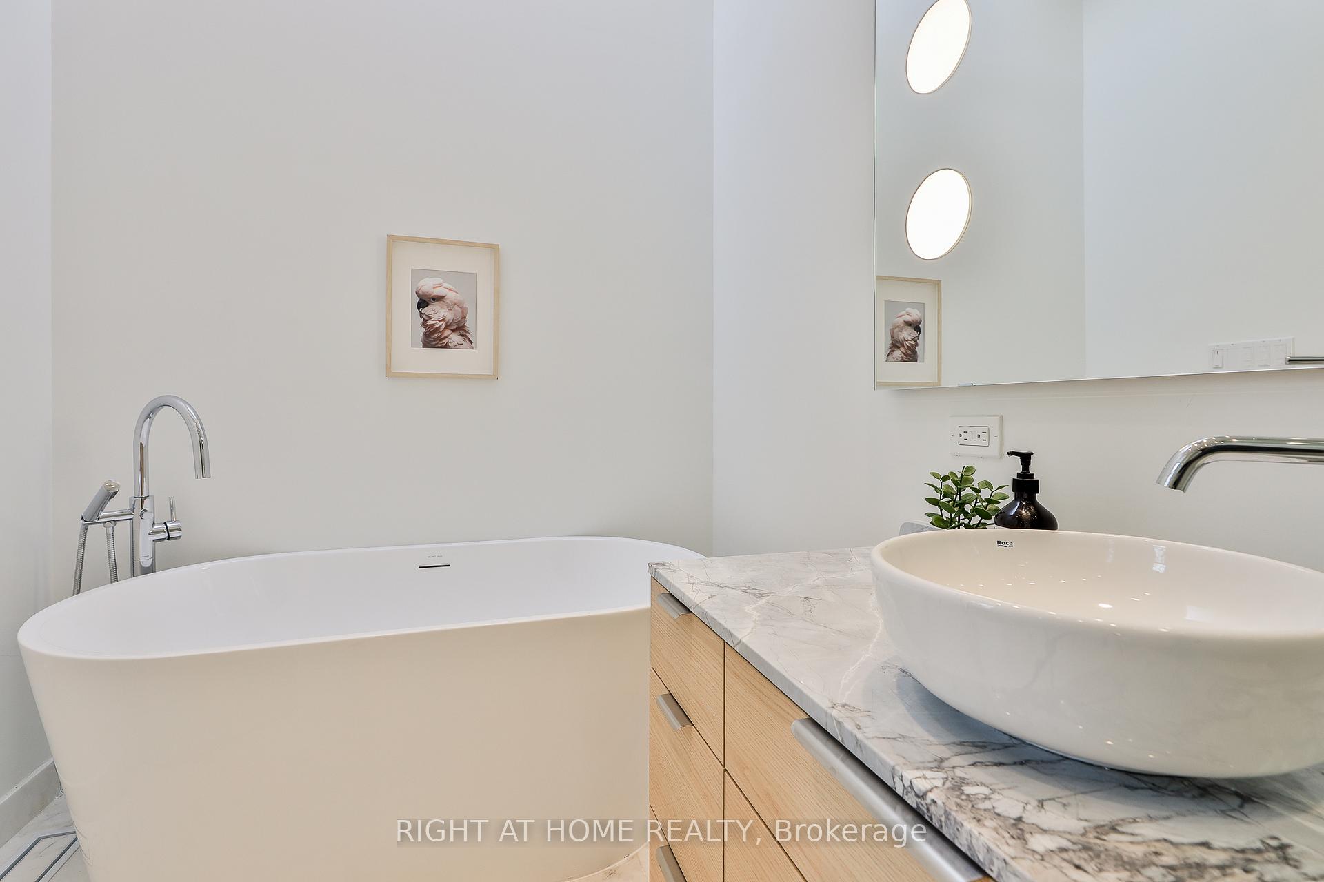 Photo 20 of Unit PH 2, 225 Brunswick Avenue, Toronto, University — HOMEH