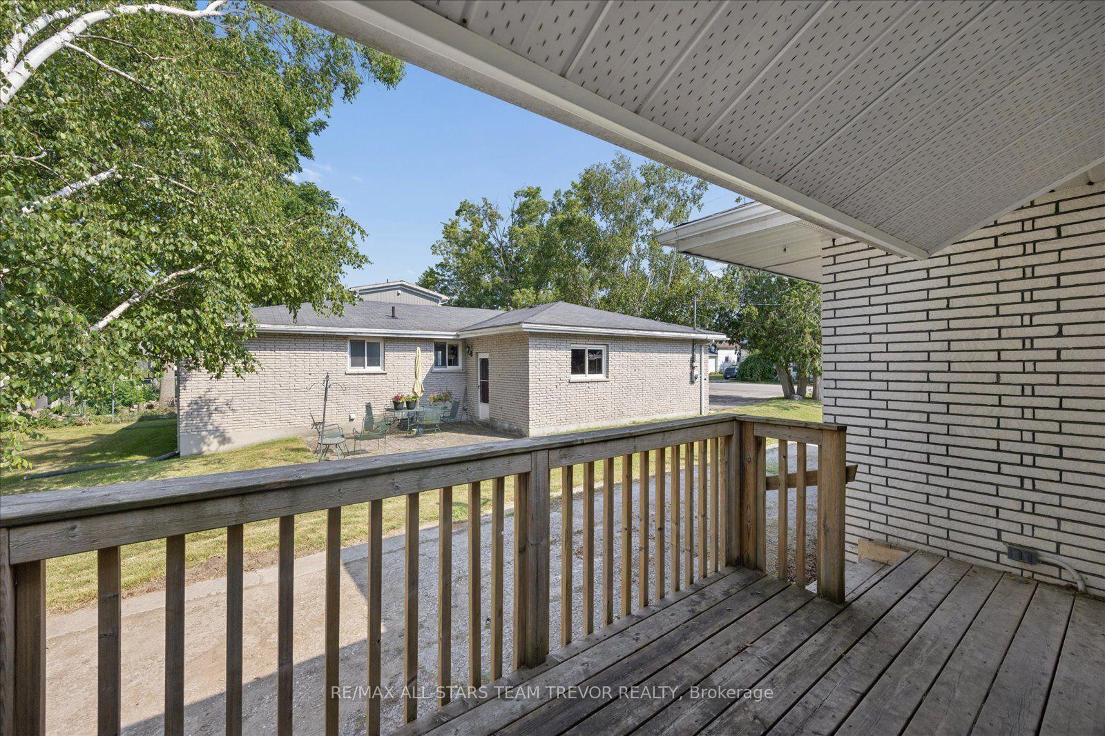 Photo 35 of 280 Bay Street, Brock, Beaverton — HOMEH