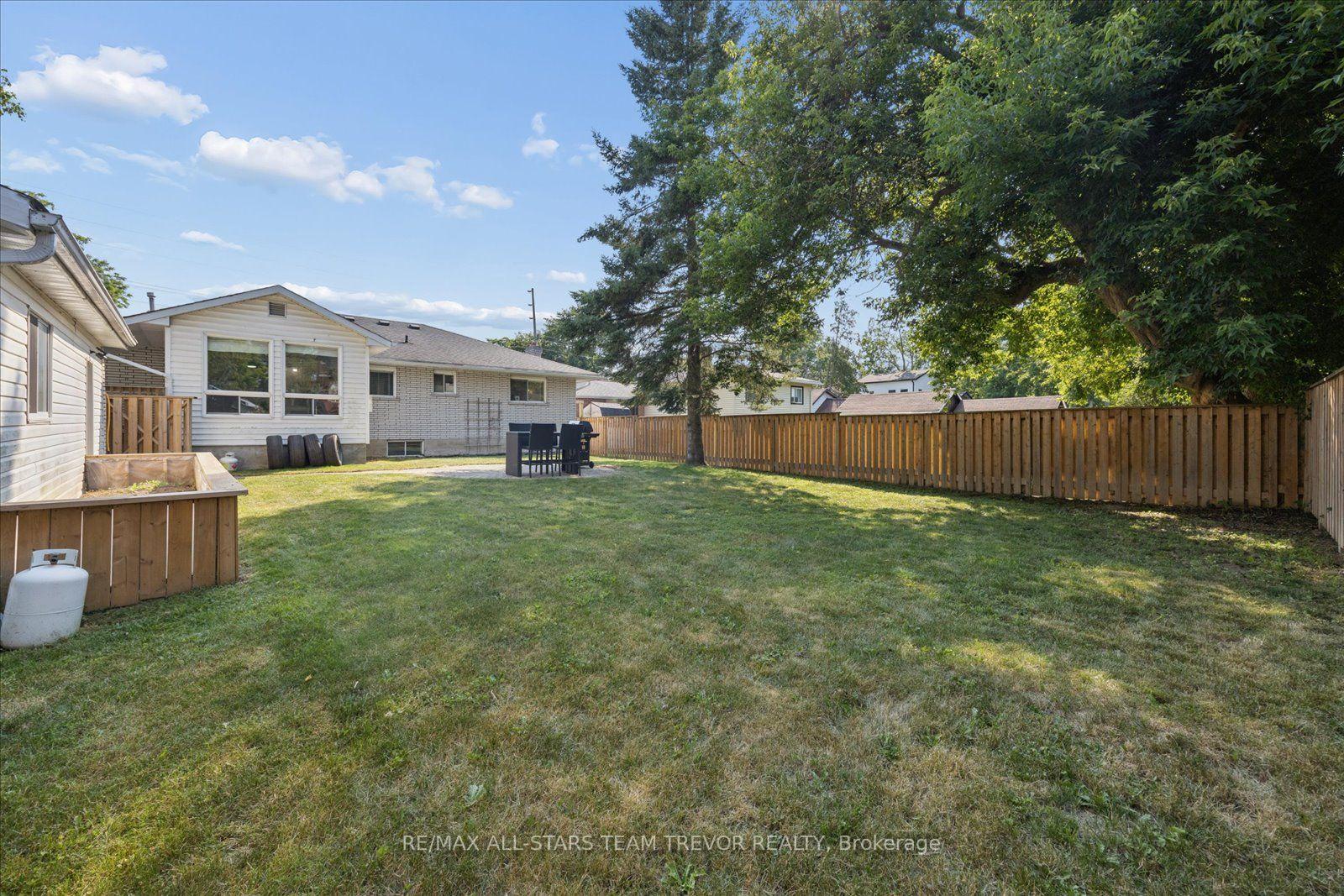 Photo 37 of 280 Bay Street, Brock, Beaverton — HOMEH