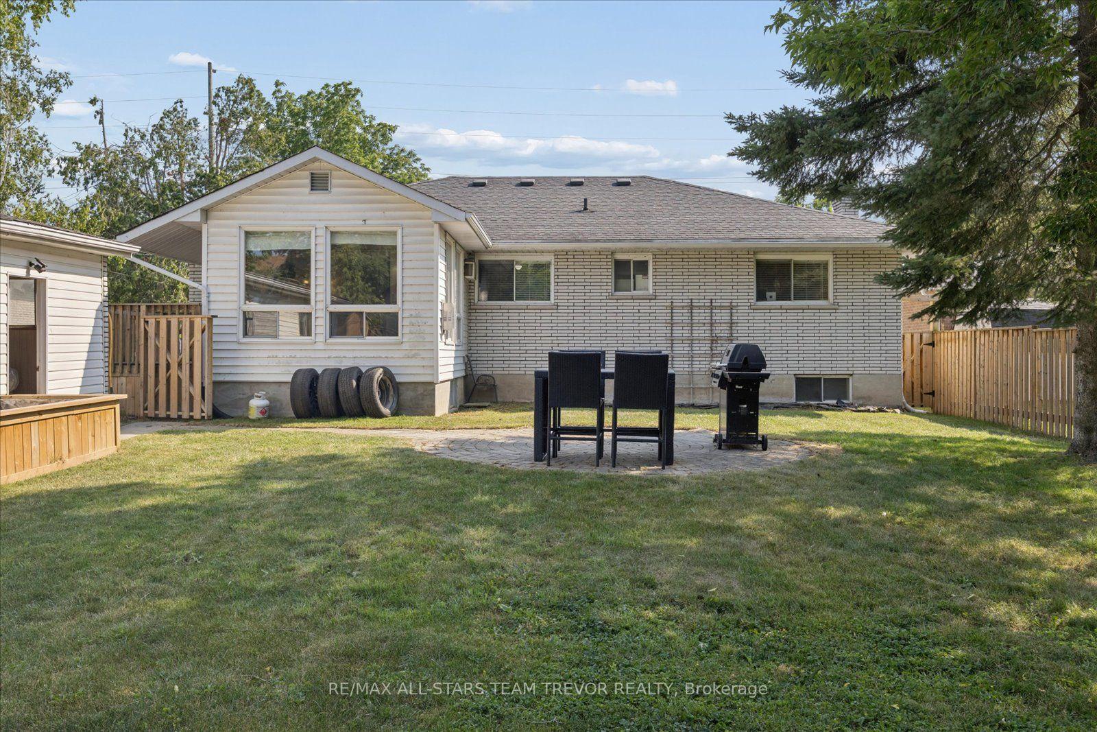 Photo 38 of 280 Bay Street, Brock, Beaverton — HOMEH