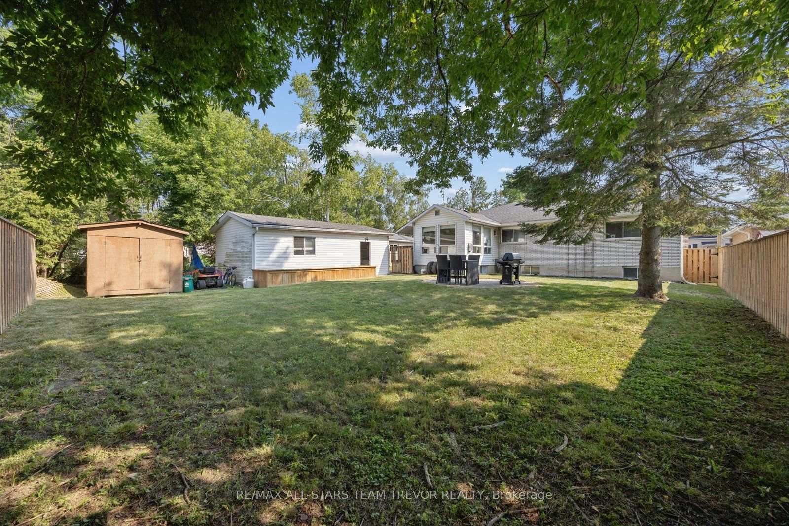 Photo 39 of 280 Bay Street, Brock, Beaverton — HOMEH