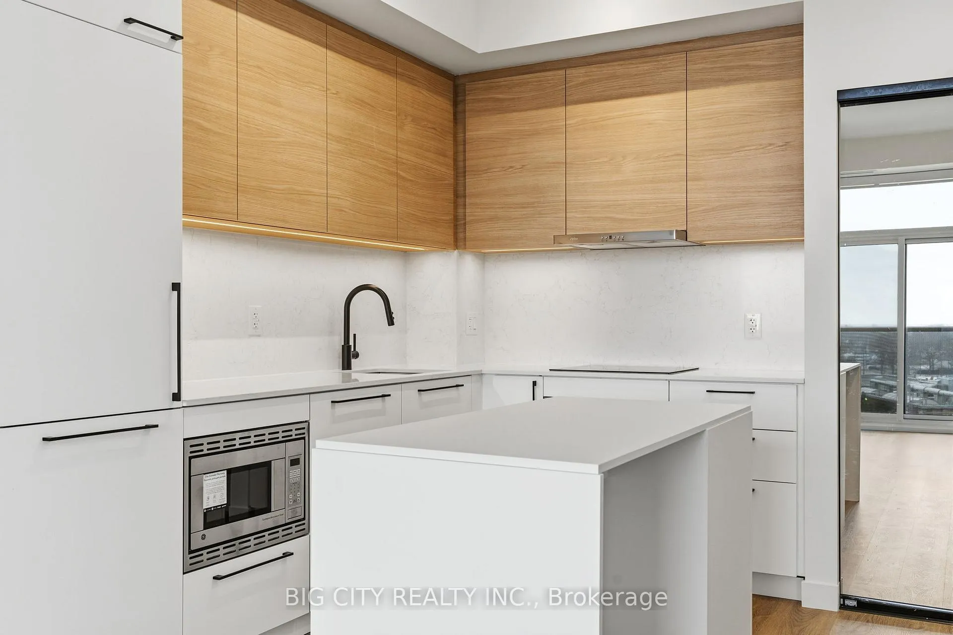 Photo 9 of Unit 711, 1050 Eastern Avenue, Toronto, Greenwood-Coxwell — HOMEH