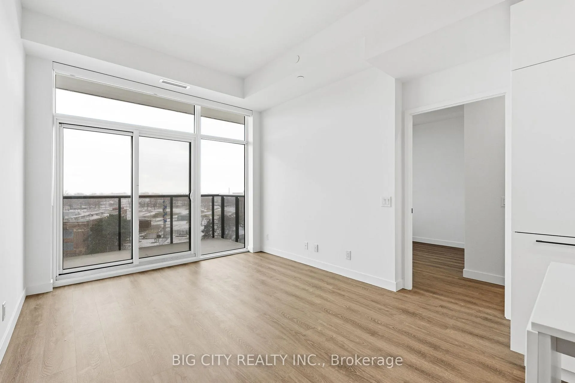 Photo 10 of Unit 711, 1050 Eastern Avenue, Toronto, Greenwood-Coxwell — HOMEH