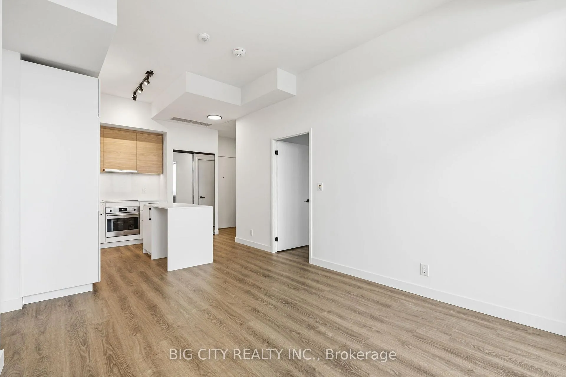 Photo 12 of Unit 711, 1050 Eastern Avenue, Toronto, Greenwood-Coxwell — HOMEH