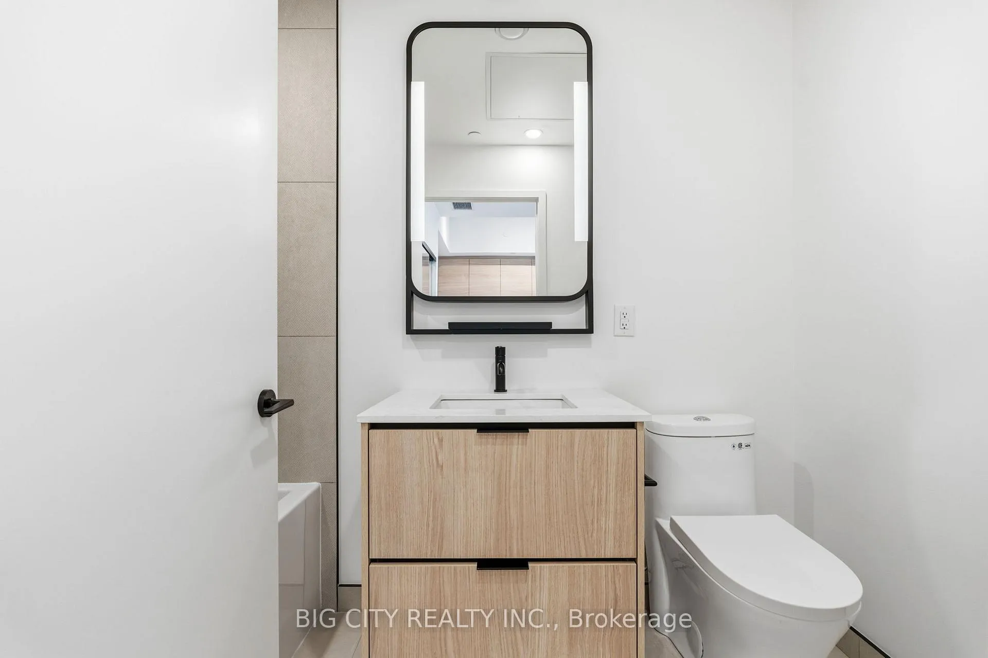 Photo 23 of Unit 711, 1050 Eastern Avenue, Toronto, Greenwood-Coxwell — HOMEH