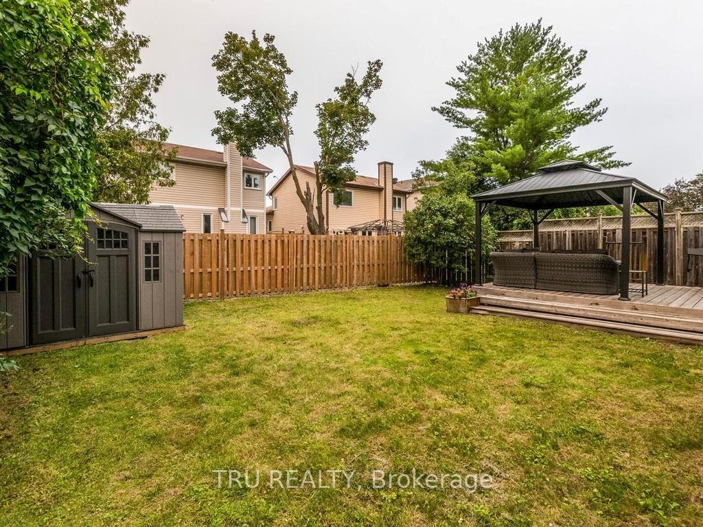 Photo 23 of 24 Soho Crescent, Ottawa, Barrhaven - Heritage Park — HOMEH