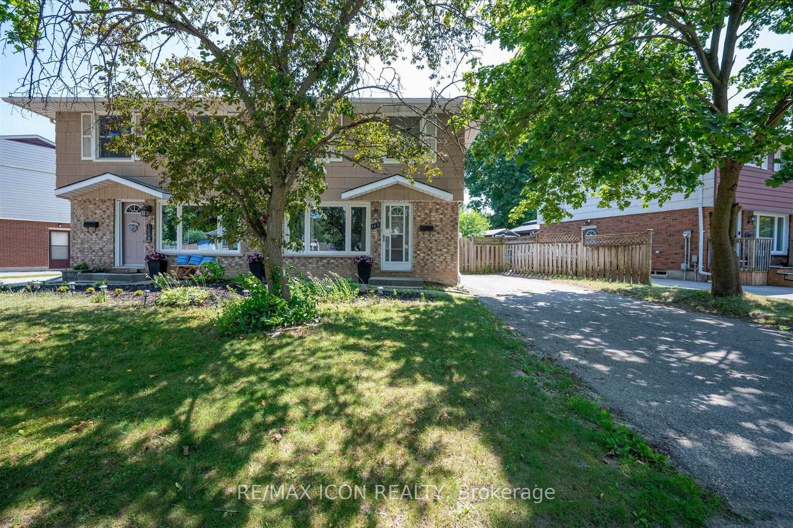 Photo 2 of 165 Selkirk Drive, Kitchener, Alpine — HOMEH