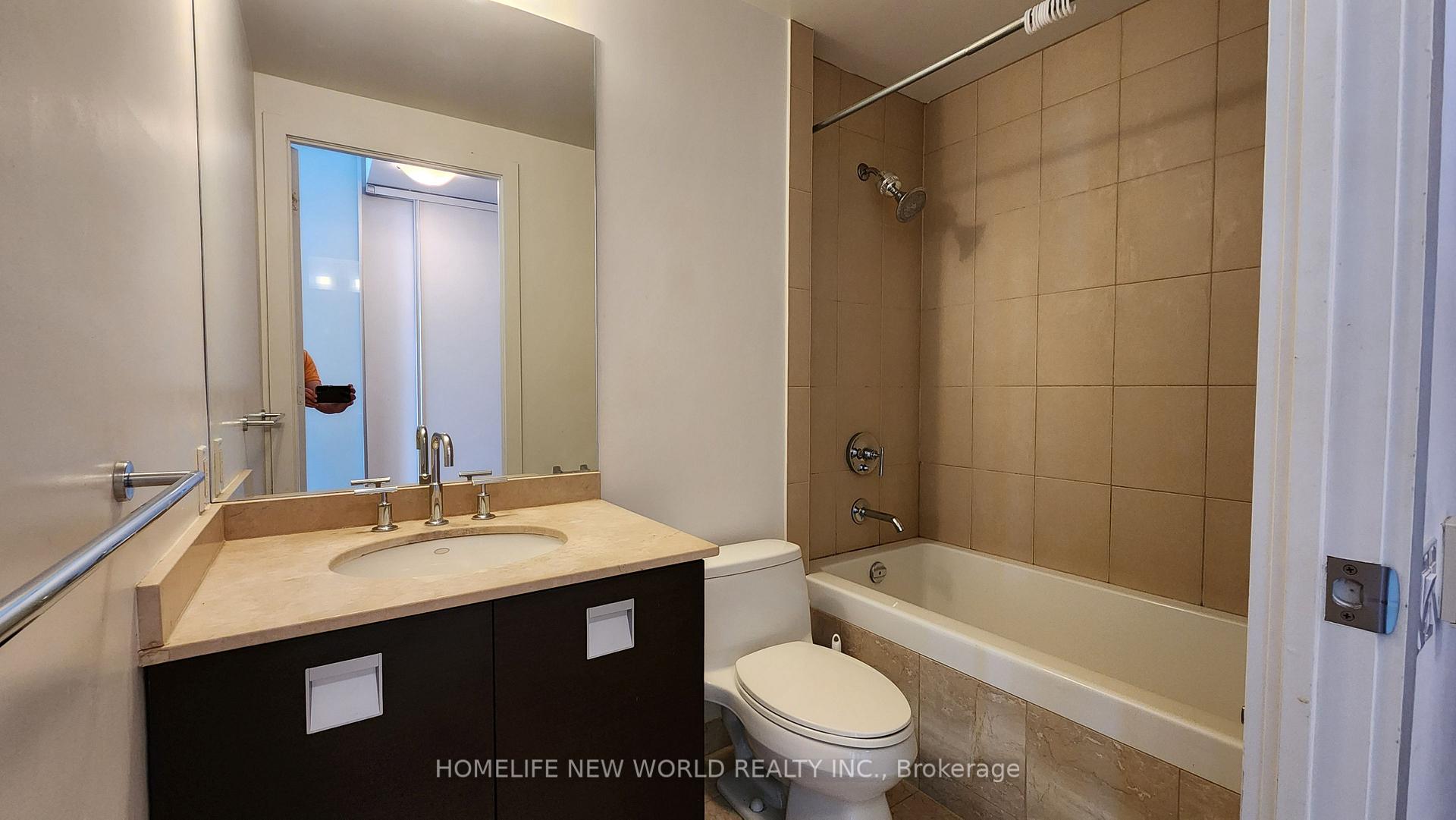 Photo 8 of Unit 2507, 33 Charles Street E, Toronto, Church-Yonge Corridor — HOMEH