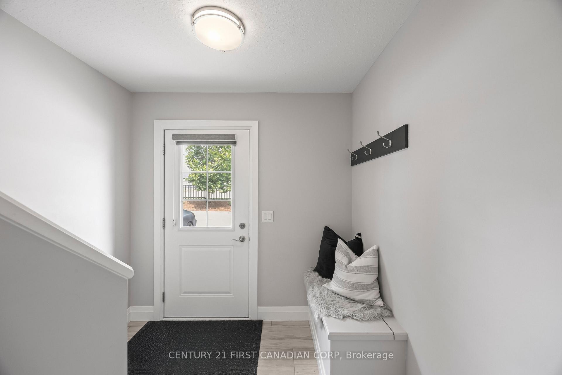 Photo 8 of Unit 18, 3025 Singleton Avenue, London, South W — HOMEH
