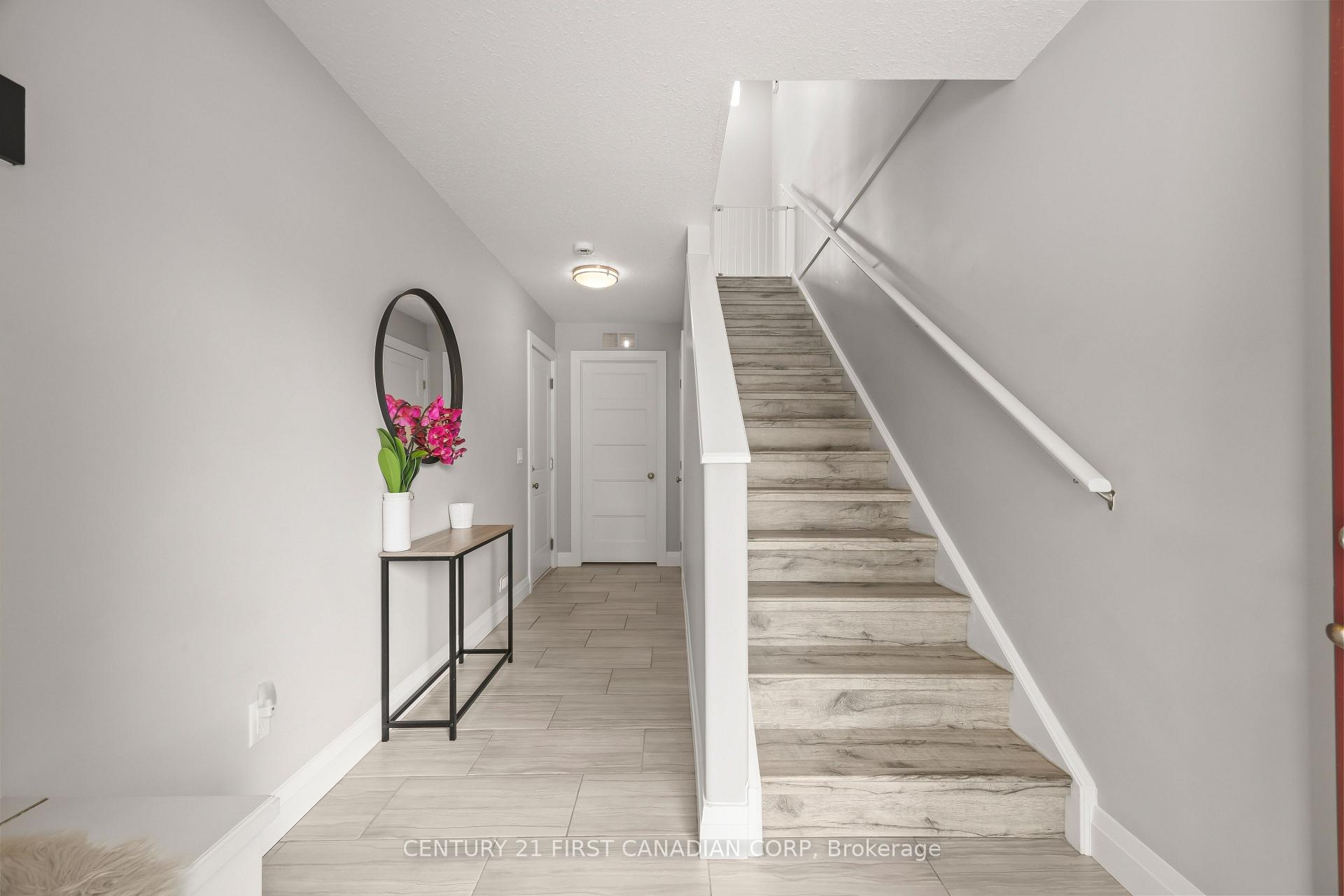 Photo 9 of Unit 18, 3025 Singleton Avenue, London, South W — HOMEH