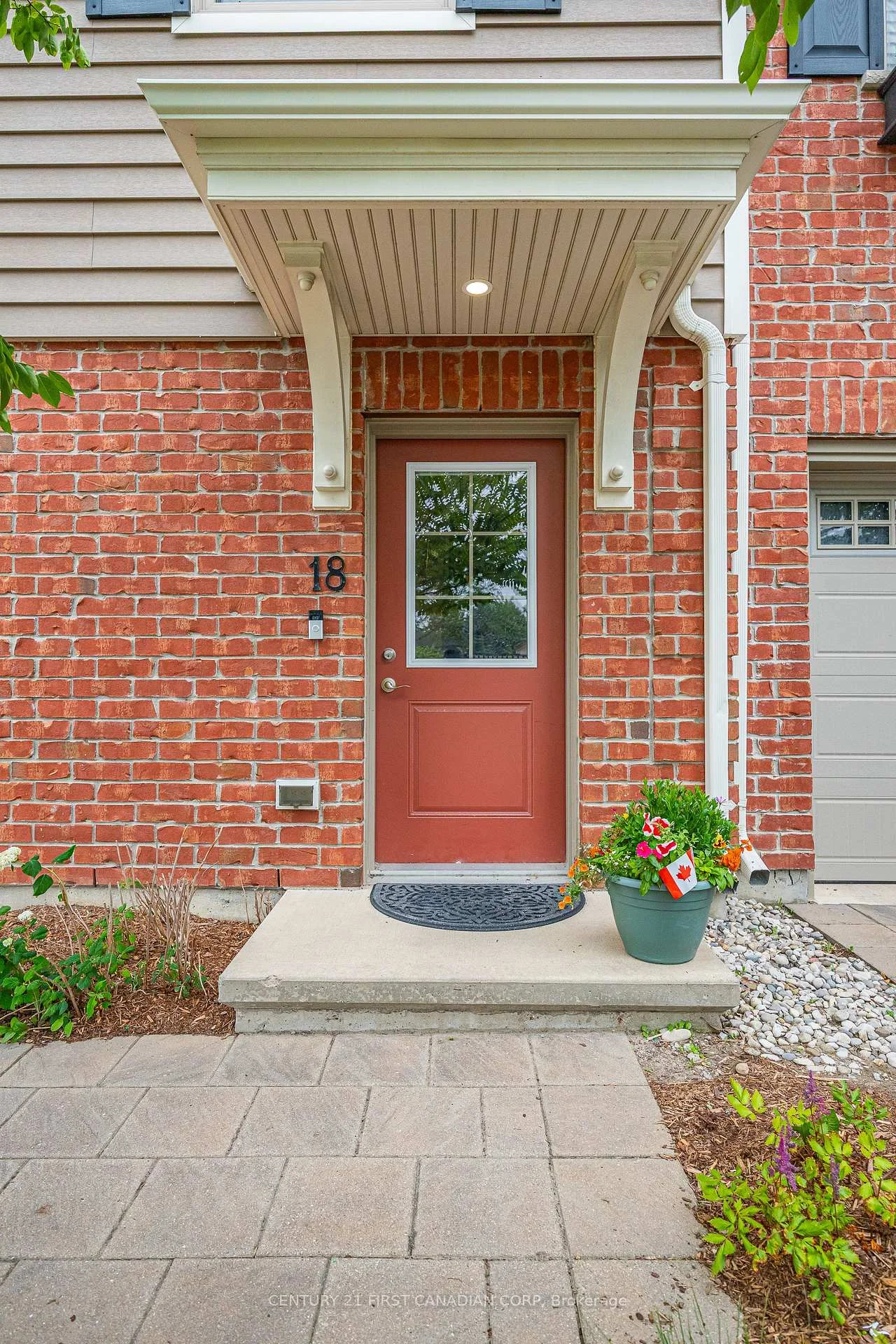 Photo 6 of Unit 18, 3025 Singleton Avenue, London, South W — HOMEH
