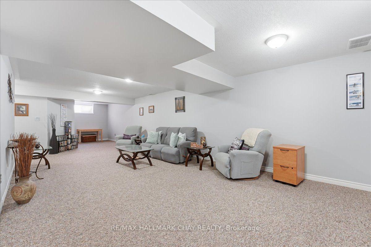 Photo 27 of 48 Ruffet Drive, Barrie, Edgehill Drive — HOMEH
