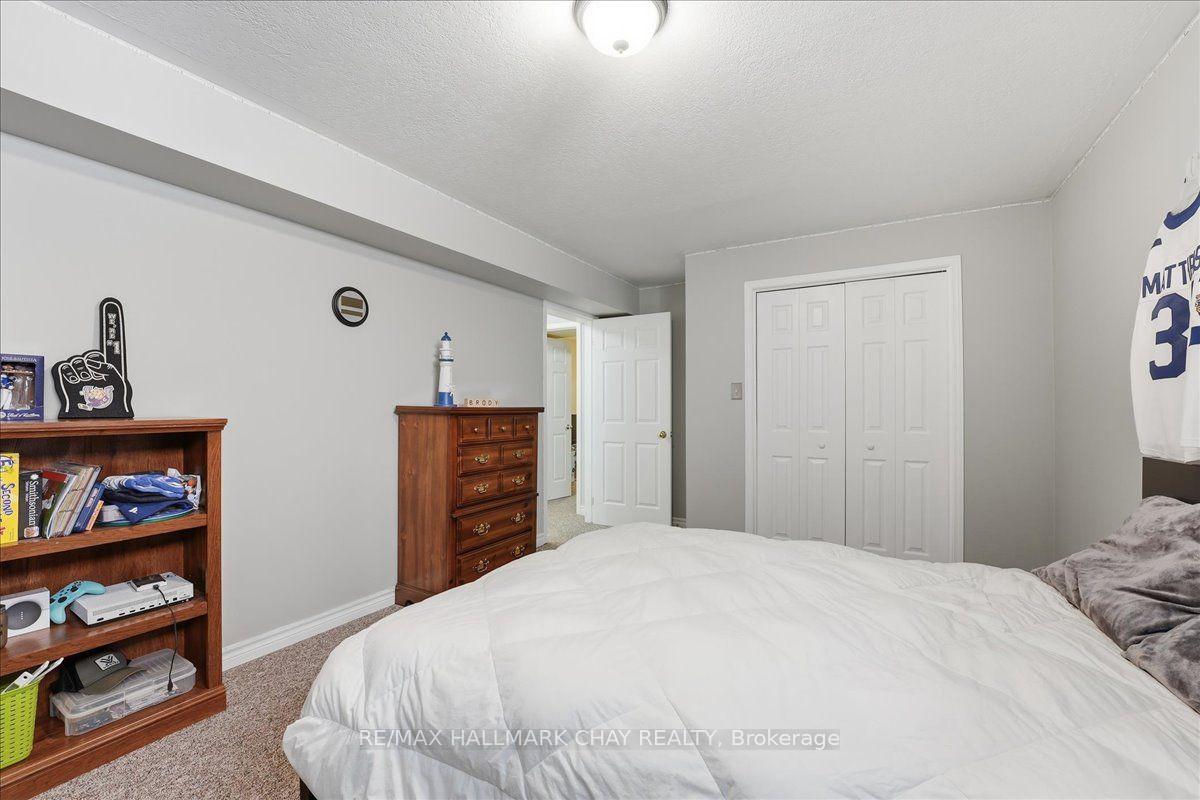 Photo 31 of 48 Ruffet Drive, Barrie, Edgehill Drive — HOMEH