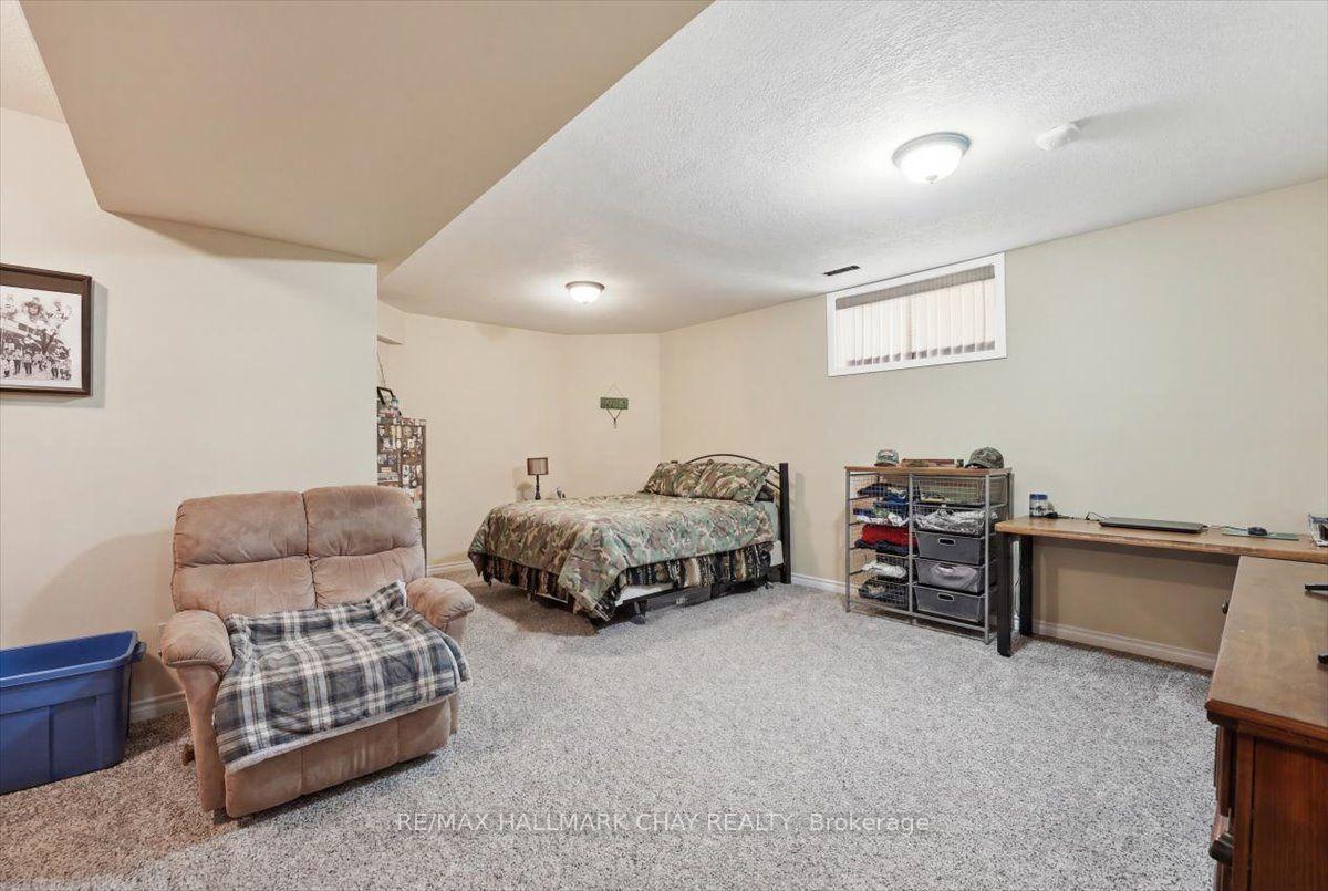 Photo 35 of 48 Ruffet Drive, Barrie, Edgehill Drive — HOMEH