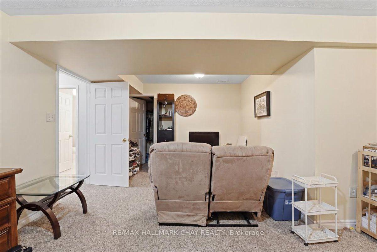 Photo 36 of 48 Ruffet Drive, Barrie, Edgehill Drive — HOMEH
