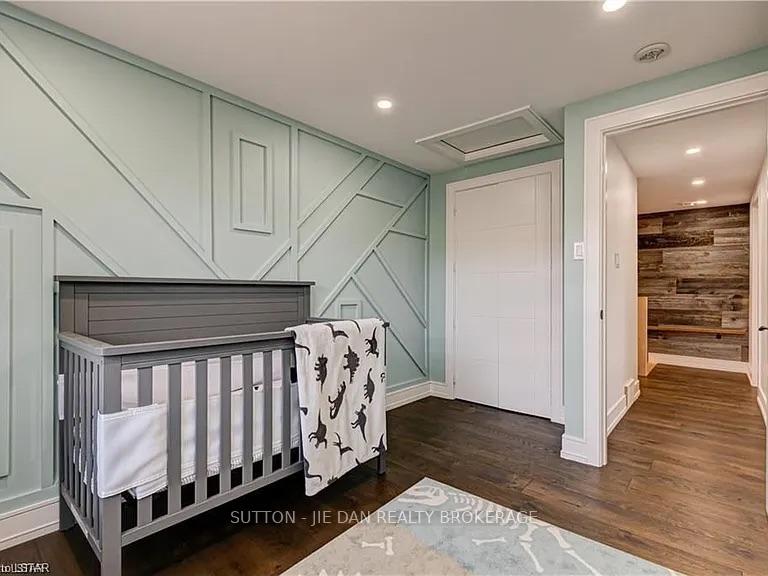 Photo 19 of 1027 Flintlock Court, London, North P — HOMEH