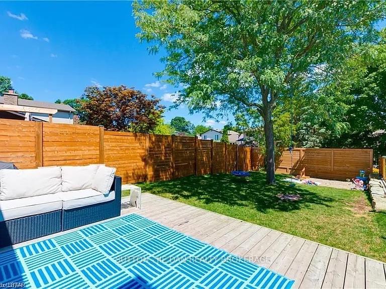 Photo 25 of 1027 Flintlock Court, London, North P — HOMEH