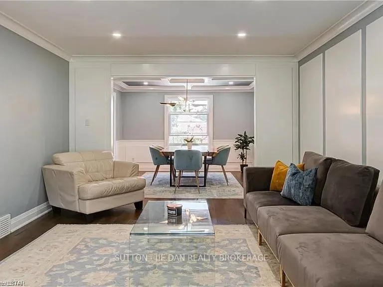 Photo 7 of 1027 Flintlock Court, London, North P — HOMEH