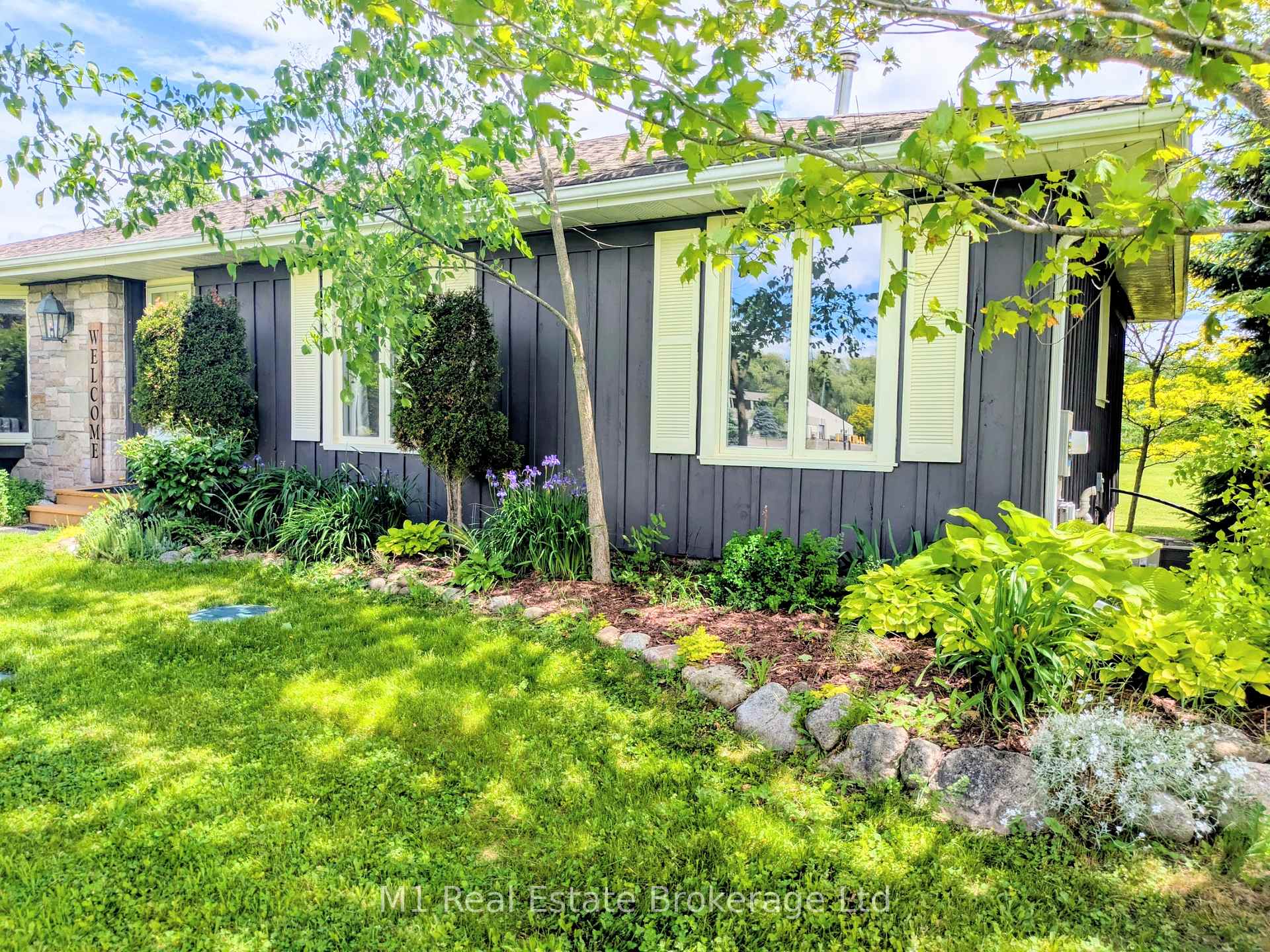 Photo 3 of 9467 Wellington Rd 124, Erin, Rural Erin — HOMEH