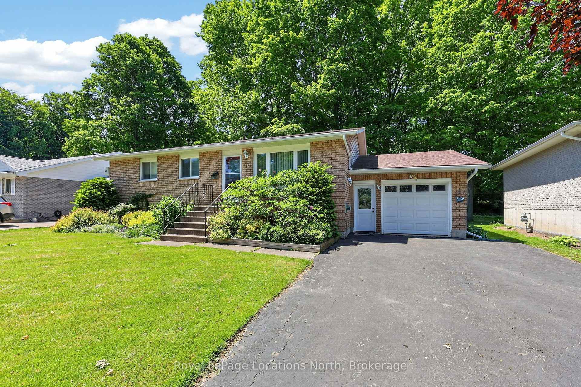 Photo 1 of 25 Pollard Drive, Meaford — HOMEH