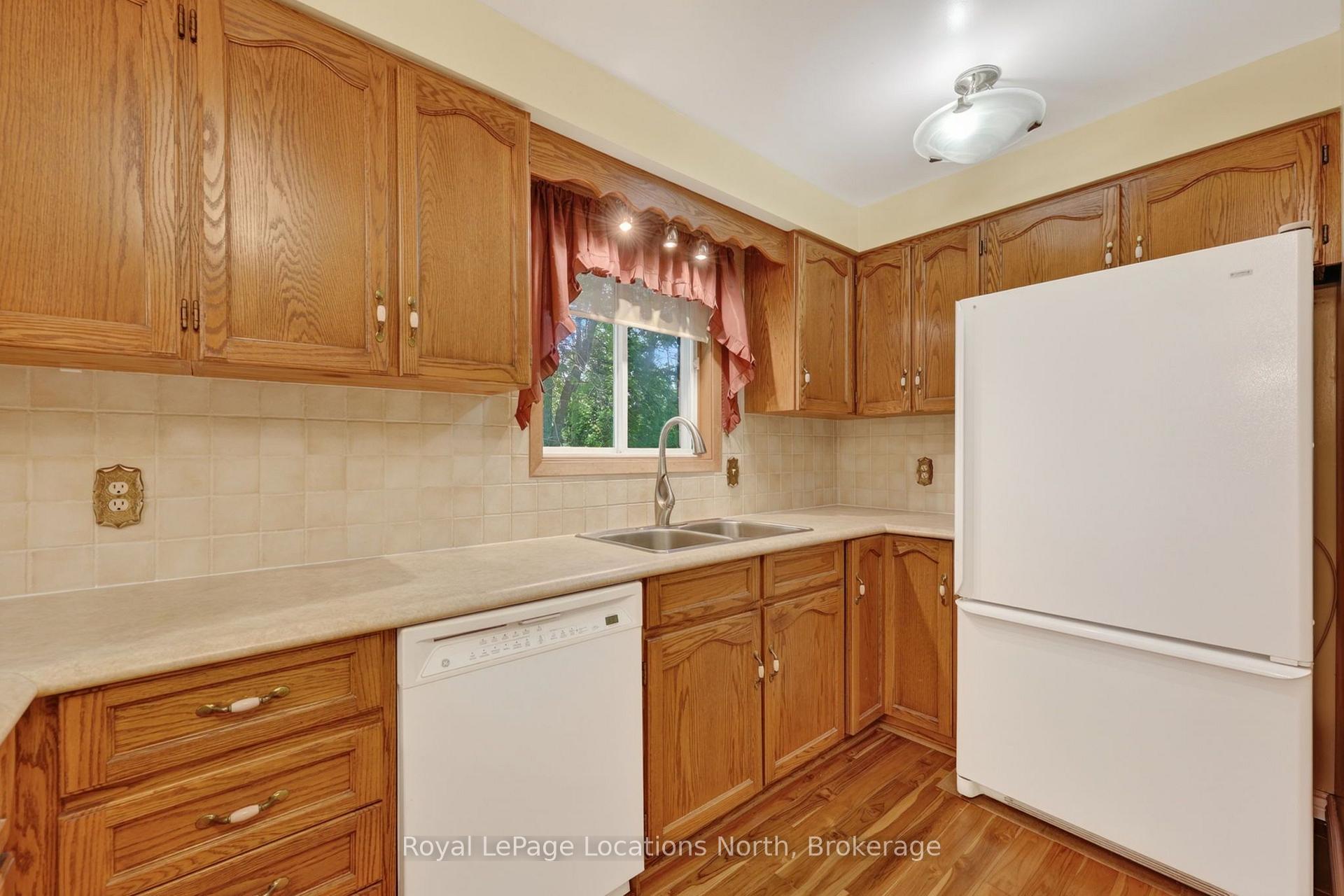 Photo 12 of 25 Pollard Drive, Meaford — HOMEH
