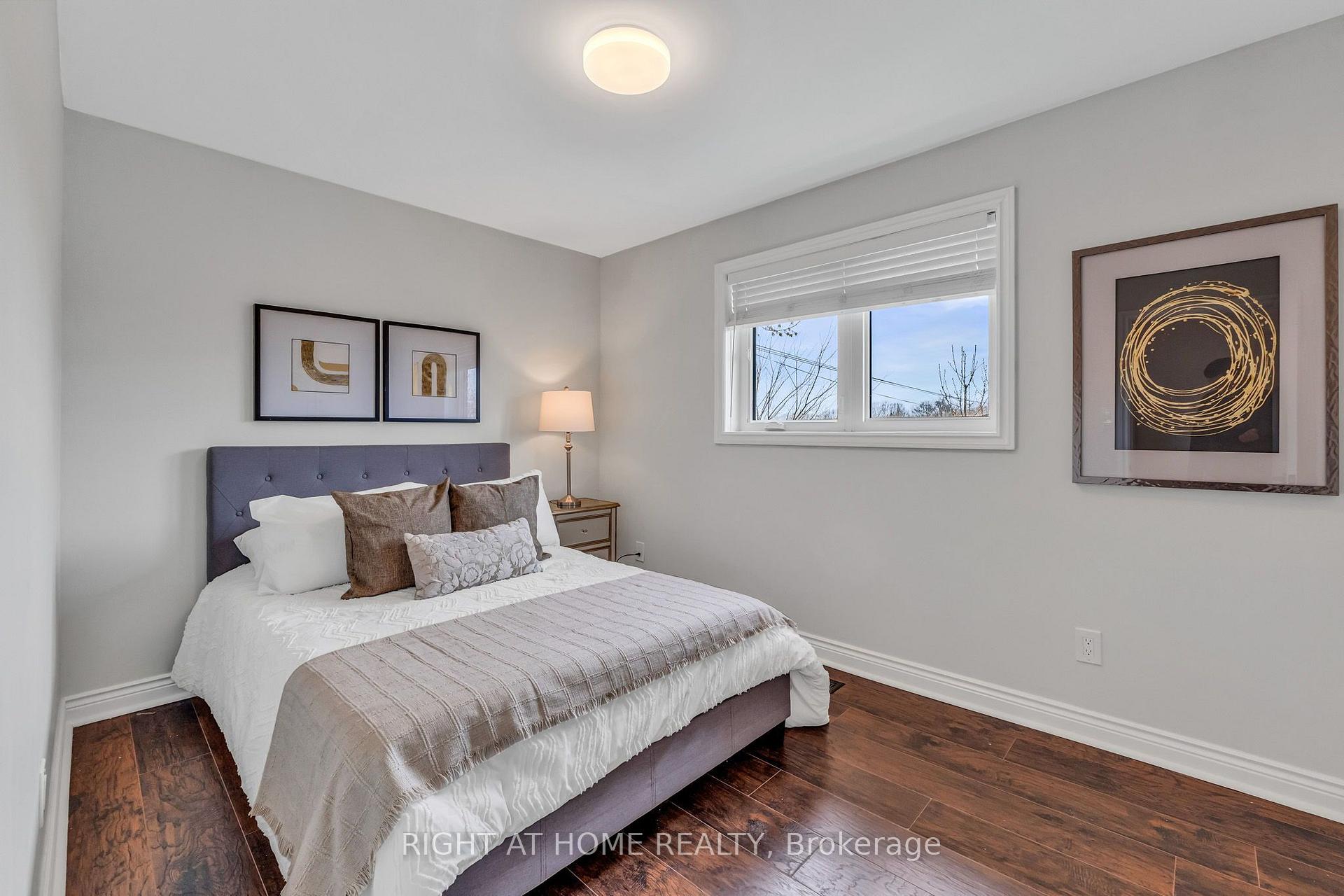Photo 9 of 110 Victory Drive, North York, Downsview-Roding-CFB — HOMEH