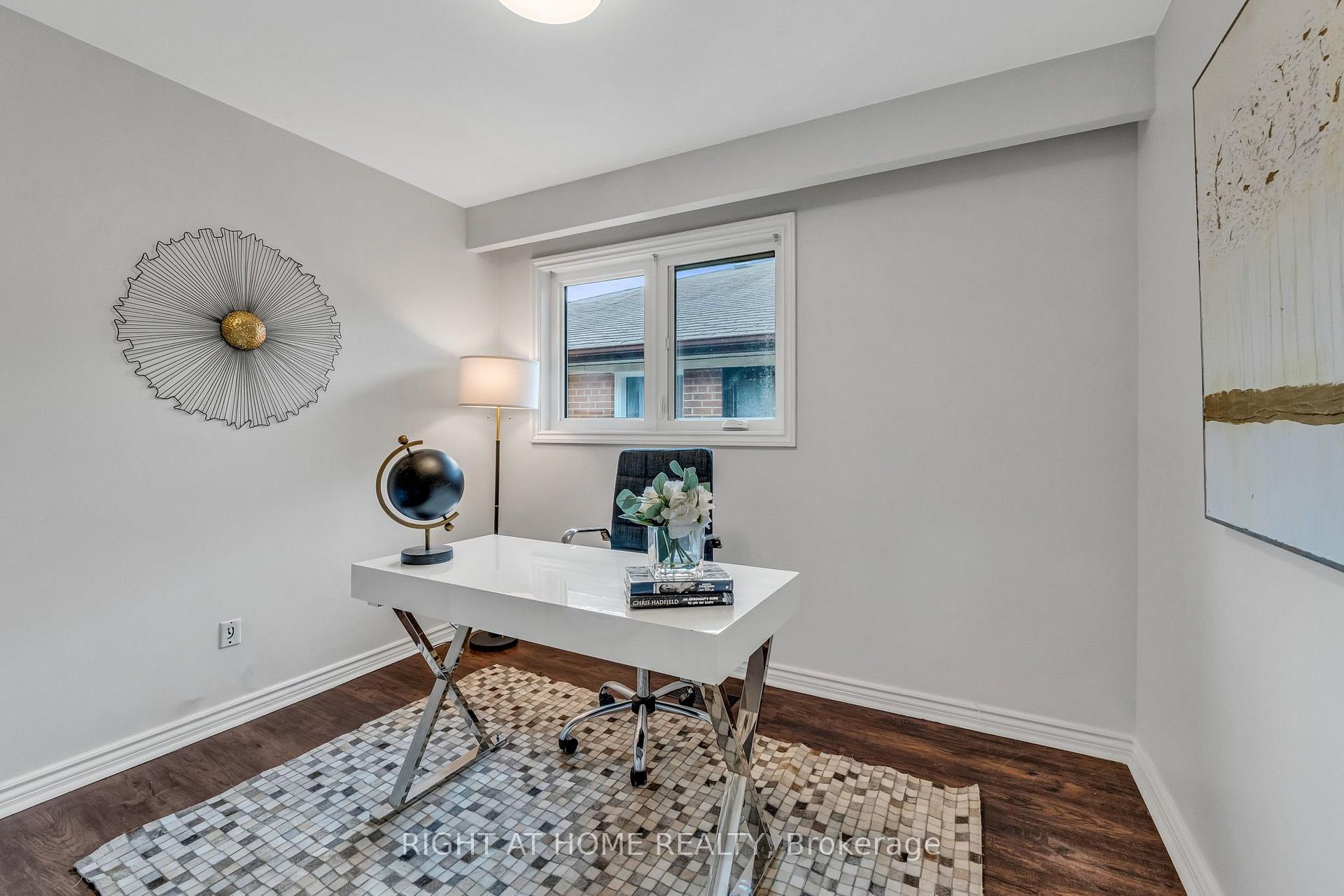Photo 21 of 110 Victory Drive, North York, Downsview-Roding-CFB — HOMEH