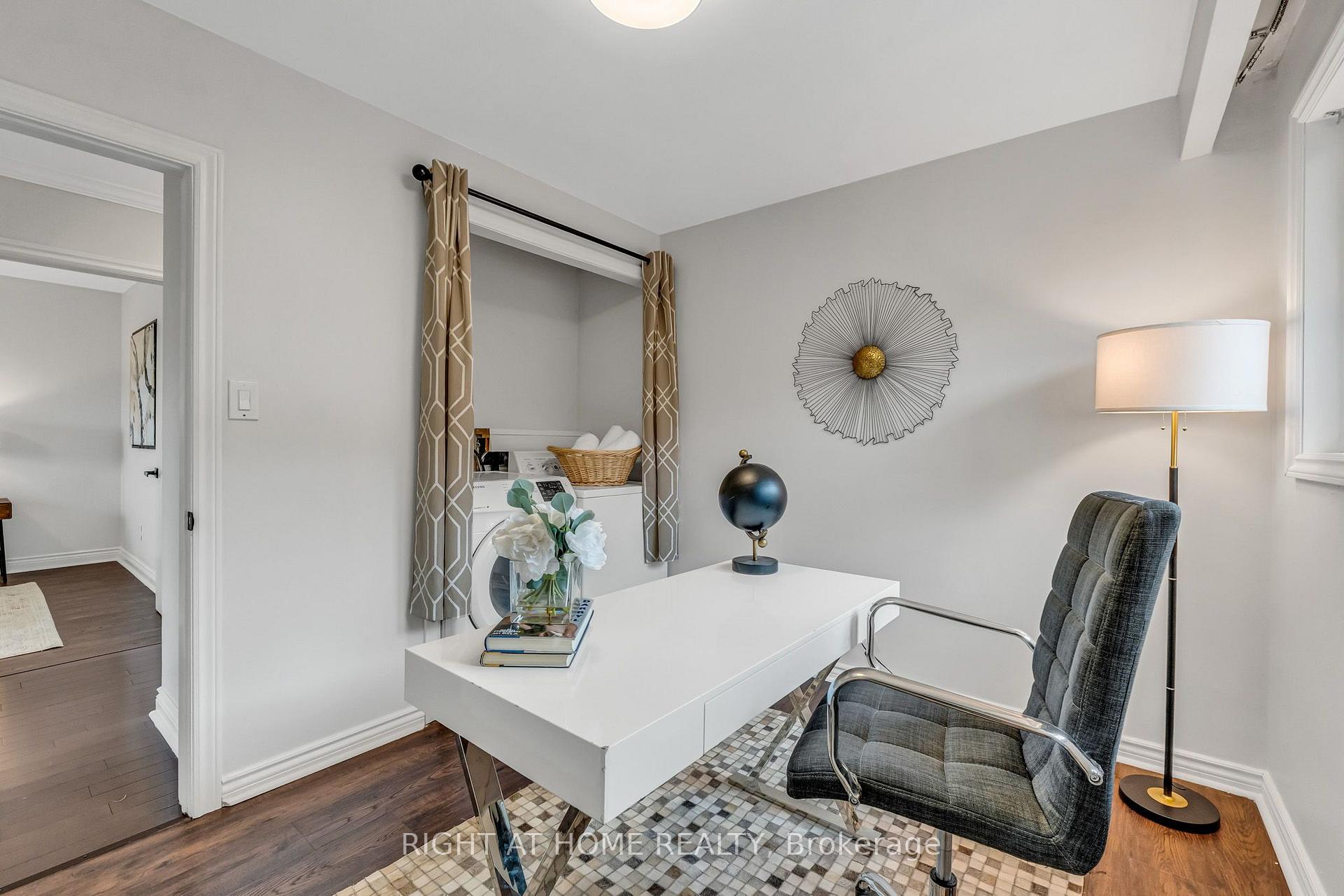Photo 22 of 110 Victory Drive, North York, Downsview-Roding-CFB — HOMEH