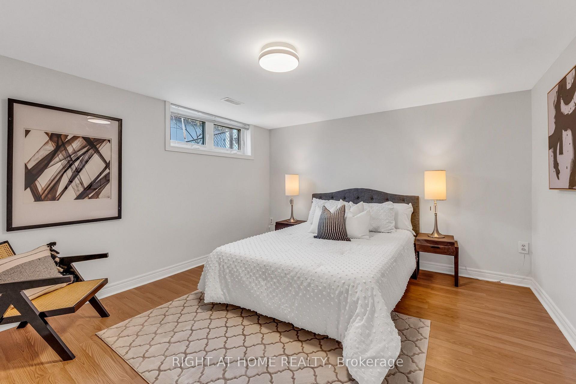 Photo 29 of 110 Victory Drive, North York, Downsview-Roding-CFB — HOMEH