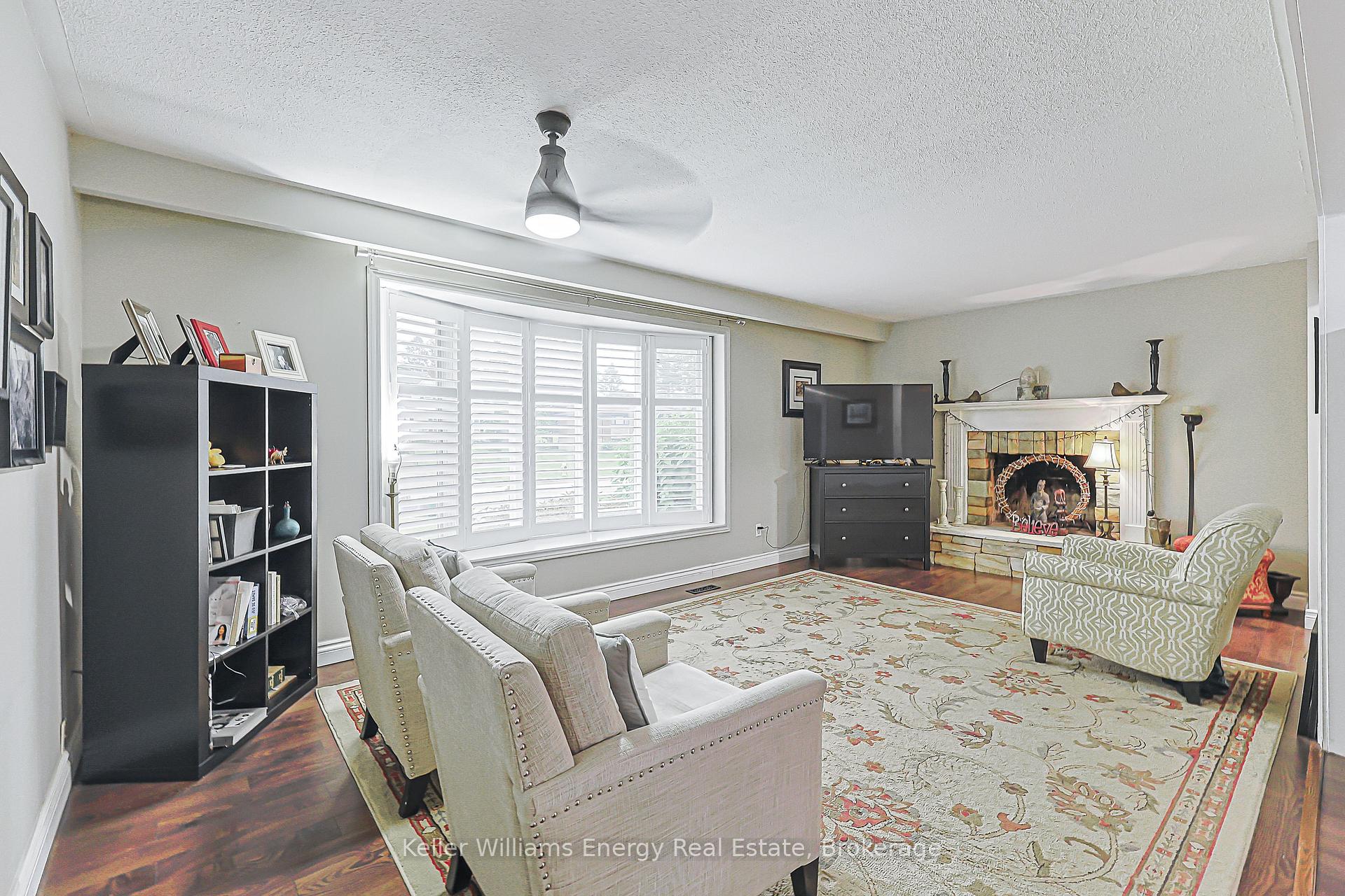 Photo 6 of 812 Douglas Avenue, Pickering, Bay Ridges — HOMEH