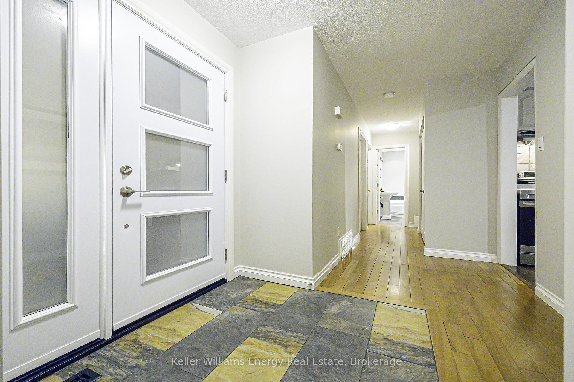 Photo 18 of 812 Douglas Avenue, Pickering, Bay Ridges — HOMEH