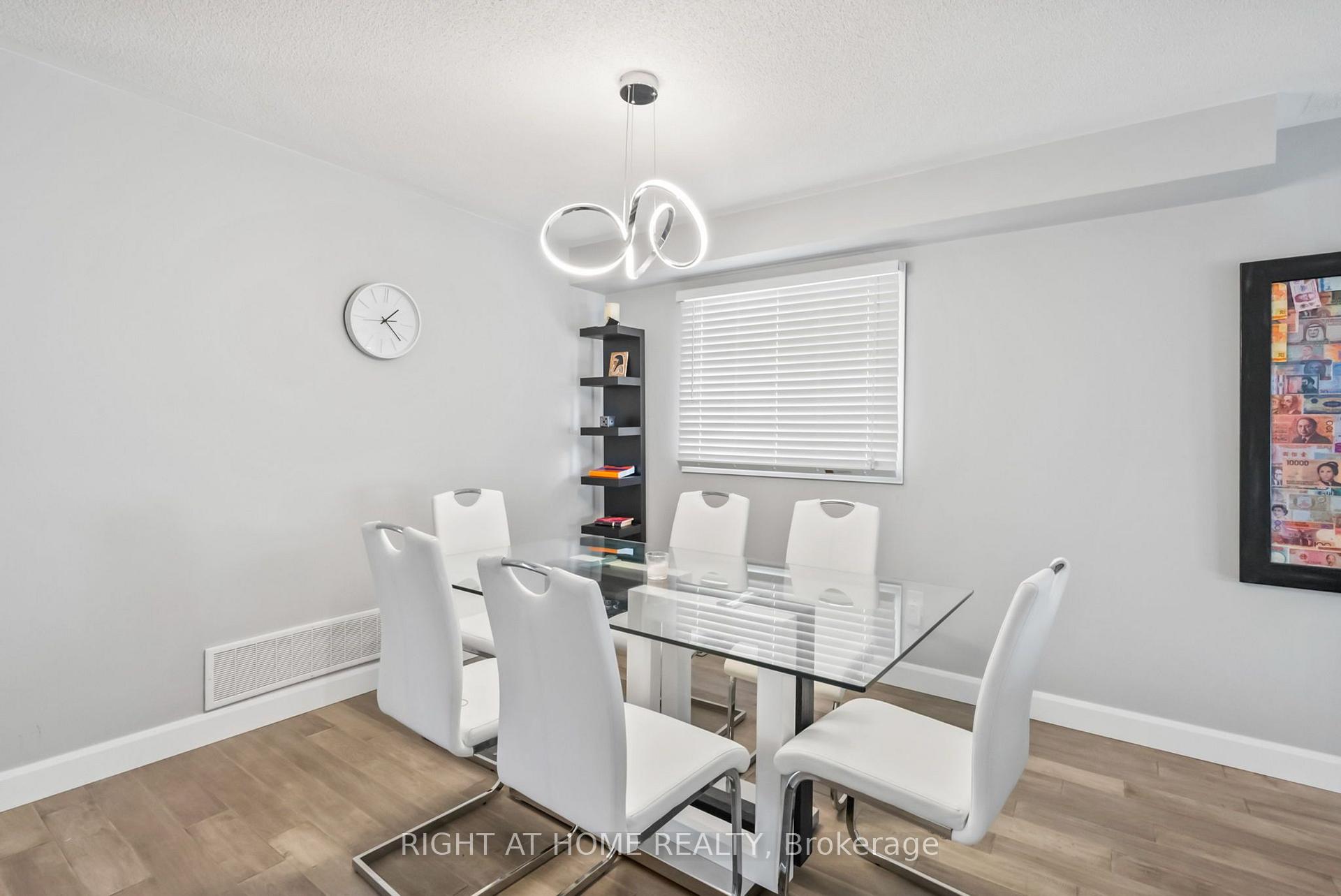 Photo 16 of 1040 Beaver Valley Crescent, Oshawa, Northglen — HOMEH