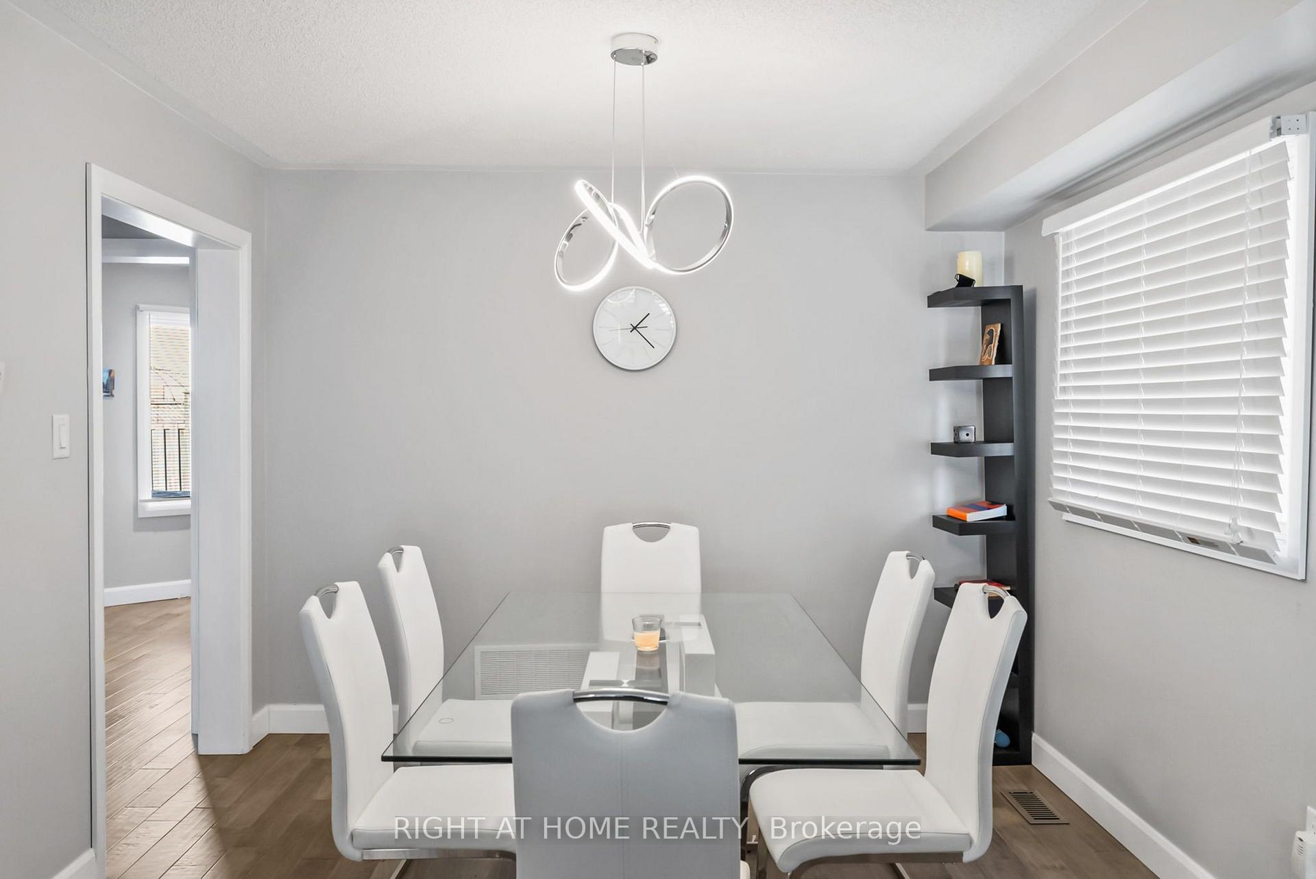 Photo 17 of 1040 Beaver Valley Crescent, Oshawa, Northglen — HOMEH