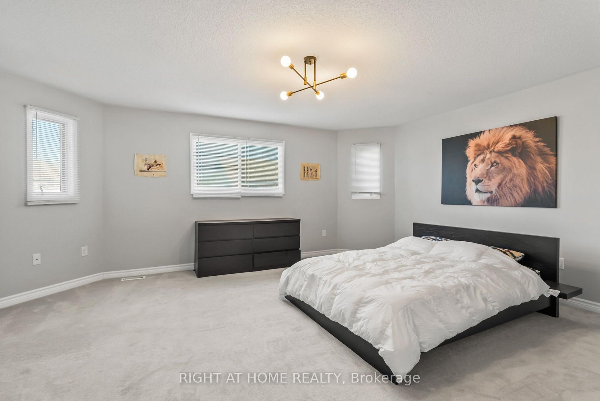 Photo 20 of 1040 Beaver Valley Crescent, Oshawa, Northglen — HOMEH