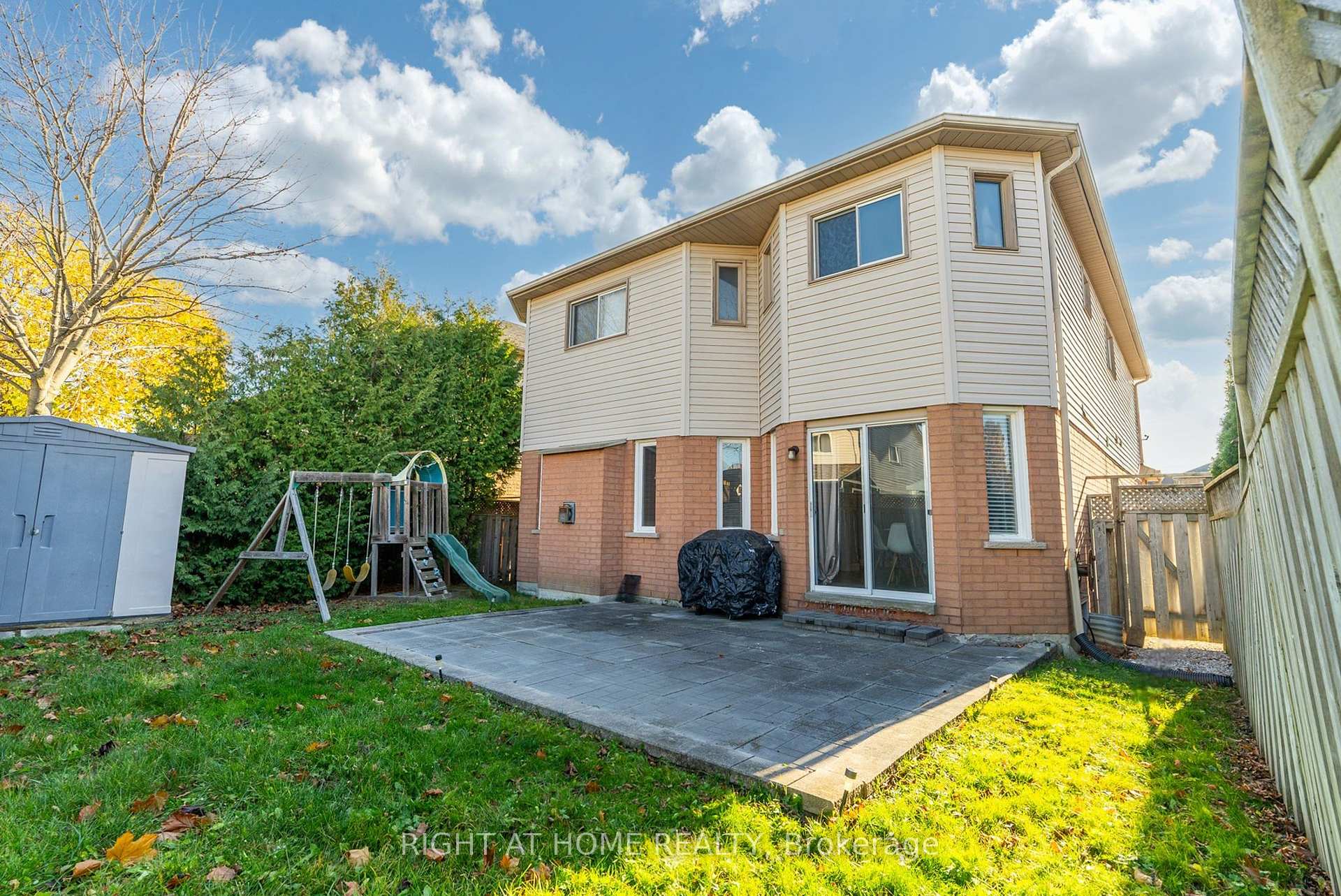 Photo 42 of 1040 Beaver Valley Crescent, Oshawa, Northglen — HOMEH