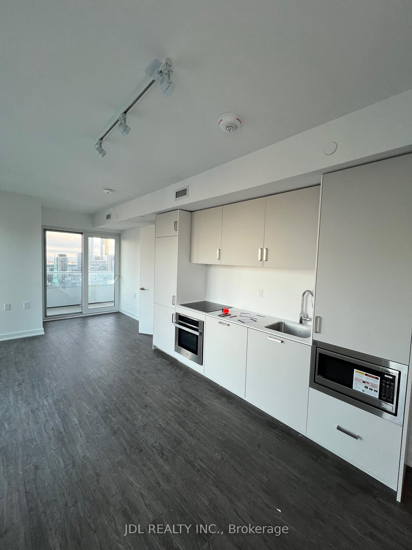 Front of Unit 3003, 88 Queen Street E