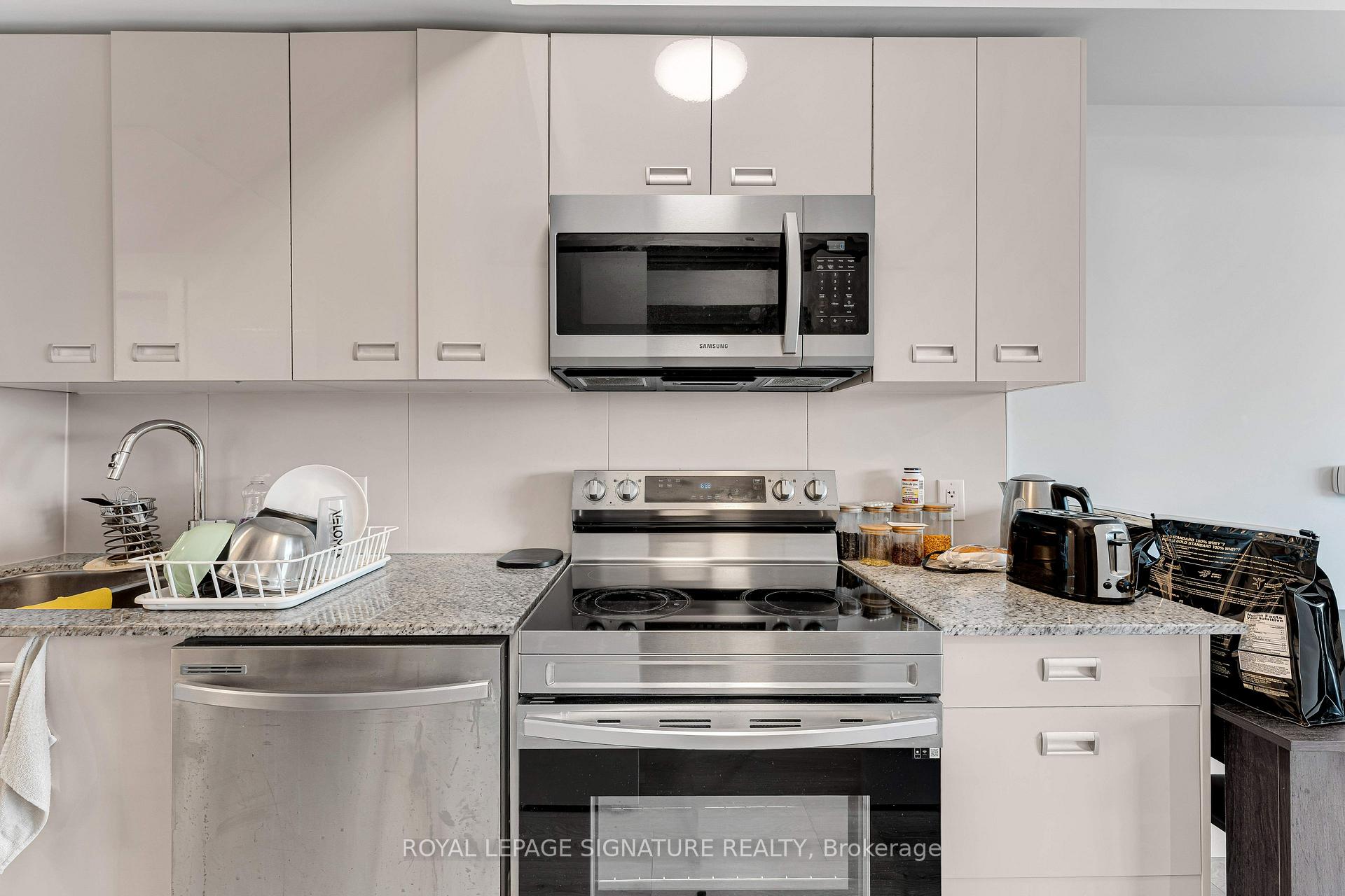 Photo 8 of Unit 501, 652 Princess Street, Kingston, Central City East — HOMEH