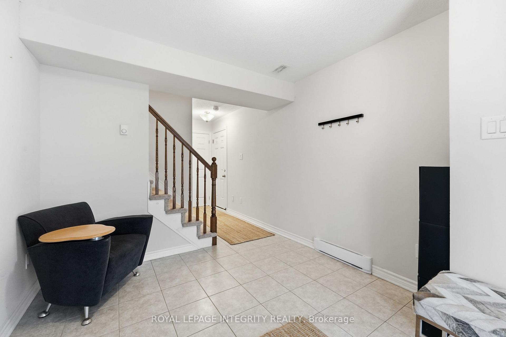 Photo 2 of 12 Squashberry Lane, Ottawa, Kanata - Emerald Meadows/Trailwest — HOMEH