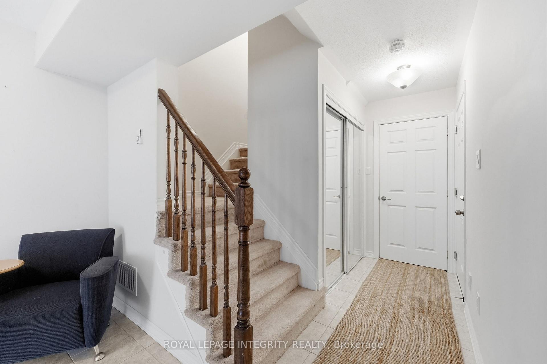 Photo 3 of 12 Squashberry Lane, Ottawa, Kanata - Emerald Meadows/Trailwest — HOMEH