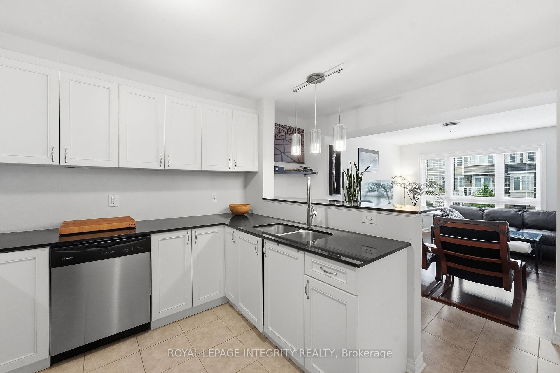 Photo 28 of 12 Squashberry Lane, Ottawa, Kanata - Emerald Meadows/Trailwest — HOMEH
